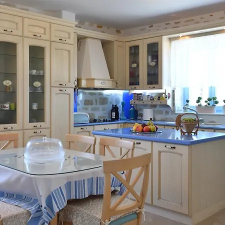 Holiday home Anna *